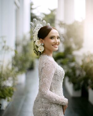Adila Fitri Instagram - From the wedding @adilafitri & @fuzzism

A day wrapped in peace, honesty, and a love that feels deeply true✨

Thanks to:
Photo & Videography: @thepotomoto
Wedding Organizer: @chandaniweddings
Venue & Catering: @thetribrata
Bride’s MUA, Headpiece & Hair Do Akad: @adliacornain @beblooms.wedding
Bride’s MUA, Headpiece & Hair Do Reception: @adliacornain @zainalsongketofficial
Bride’s & Groom’s Attire, Headpiece & Shoes: @beblooms.wedding @zainalsongketofficial
Bride’s & Groom’s Family Attire: @beblooms.wedding @zainalsongketofficial @anggunbusana
Bride’s & Groom’s Mother MUA, Hair Do & Hijab Do: @intanchairat @yayihanoum @hasiltangananggun 
Bride’s & Groom’s Family MUA, Hair Do & Hijab Do: @andaws @beautybyyusti
Decoration: @artsydesign_
Seserahan, Ring Box & Mahar: @by.corase
Sound System & Entertainment: @redvelvetentertainment
Traditional Ceremony: @zainalsongketofficial
MC: @henferd
Photobooth: @carephotobooth
Registration Usher: @my_usher
Lighting: @l8think
LED: @dvisualrentalmultimedia
Invitation & Digital Invitation: @pentone.id @viding.co
Souvenir: @balizen @harumsemerbakalam 
Valet Parking: @kingvaletservice

@thebridedept @thebridestory @weddingku

Be the first to shine!
THEPOTOMOTO Delivering a BETTER WEDDING Experience!

@thepotomoto
@thepotomoto
@thepotomoto

Inquiries:
☎  6281299111980 |  6281315377979
💌 support@thepotomoto.com

#weddingphotography #foreverandalways #weddingphotographyjakarta