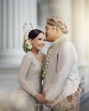 Adila Fitri Instagram - From the wedding @adilafitri & @fuzzism

A day wrapped in peace, honesty, and a love that feels deeply true✨

Thanks to:
Photo & Videography: @thepotomoto
Wedding Organizer: @chandaniweddings
Venue & Catering: @thetribrata
Bride’s MUA, Headpiece & Hair Do Akad: @adliacornain @beblooms.wedding
Bride’s MUA, Headpiece & Hair Do Reception: @adliacornain @zainalsongketofficial
Bride’s & Groom’s Attire, Headpiece & Shoes: @beblooms.wedding @zainalsongketofficial
Bride’s & Groom’s Family Attire: @beblooms.wedding @zainalsongketofficial @anggunbusana
Bride’s & Groom’s Mother MUA, Hair Do & Hijab Do: @intanchairat @yayihanoum @hasiltangananggun 
Bride’s & Groom’s Family MUA, Hair Do & Hijab Do: @andaws @beautybyyusti
Decoration: @artsydesign_
Seserahan, Ring Box & Mahar: @by.corase
Sound System & Entertainment: @redvelvetentertainment
Traditional Ceremony: @zainalsongketofficial
MC: @henferd
Photobooth: @carephotobooth
Registration Usher: @my_usher
Lighting: @l8think
LED: @dvisualrentalmultimedia
Invitation & Digital Invitation: @pentone.id @viding.co
Souvenir: @balizen @harumsemerbakalam 
Valet Parking: @kingvaletservice

@thebridedept @thebridestory @weddingku

Be the first to shine!
THEPOTOMOTO Delivering a BETTER WEDDING Experience!

@thepotomoto
@thepotomoto
@thepotomoto

Inquiries:
☎  6281299111980 |  6281315377979
💌 support@thepotomoto.com

#weddingphotography #foreverandalways #weddingphotographyjakarta