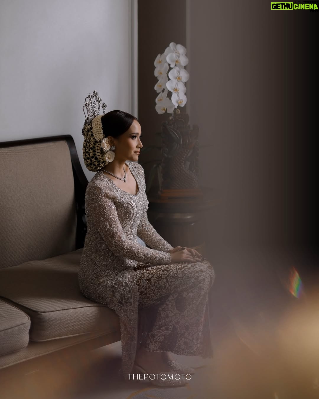 Adila Fitri - 1.8K Likes - From the wedding @adilafitri & @fuzzism

A day wrapped in peace, honesty, and a love that feels deeply true✨

Thanks to:
Photo & Videography: @thepotomoto
Wedding Organizer: @chandaniweddings
Venue & Catering: @thetribrata
Bride’s MUA, Headpiece & Hair Do Akad: @adliacornain @beblooms.wedding
Bride’s MUA, Headpiece & Hair Do Reception: @adliacornain @zainalsongketofficial
Bride’s & Groom’s Attire, Headpiece & Shoes: @beblooms.wedding @zainalsongketofficial
Bride’s & Groom’s Family Attire: @beblooms.wedding @zainalsongketofficial @anggunbusana
Bride’s & Groom’s Mother MUA, Hair Do & Hijab Do: @intanchairat @yayihanoum @hasiltangananggun 
Bride’s & Groom’s Family MUA, Hair Do & Hijab Do: @andaws @beautybyyusti
Decoration: @artsydesign_
Seserahan, Ring Box & Mahar: @by.corase
Sound System & Entertainment: @redvelvetentertainment
Traditional Ceremony: @zainalsongketofficial
MC: @henferd
Photobooth: @carephotobooth
Registration Usher: @my_usher
Lighting: @l8think
LED: @dvisualrentalmultimedia
Invitation & Digital Invitation: @pentone.id @viding.co
Souvenir: @balizen @harumsemerbakalam 
Valet Parking: @kingvaletservice

@thebridedept @thebridestory @weddingku

Be the first to shine!
THEPOTOMOTO Delivering a BETTER WEDDING Experience!

@thepotomoto
@thepotomoto
@thepotomoto

Inquiries:
☎  6281299111980 |  6281315377979
💌 support@thepotomoto.com

#weddingphotography #foreverandalways #weddingphotographyjakarta