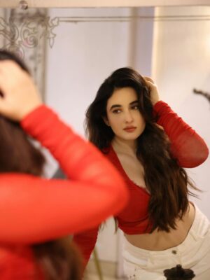 Aditi Budhathoki Instagram - ♥️🫰🏻
Shot by : @pranav.foto
Mua: @sunnyroyy_official