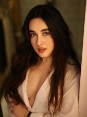 Aditi Budhathoki Instagram - 🤍🫰🏻
📸 @pranav.foto
Mua: @sunnyroyy_official