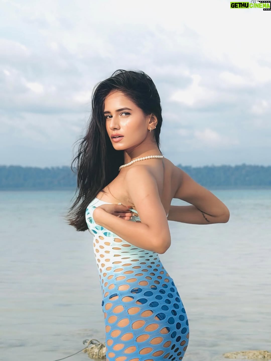 Aditi Prasad - 2.4K Likes - Saltwater heals everything 🌊💙🐬