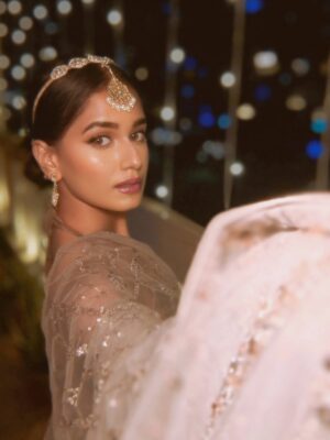 Aditi Prasad Instagram - Golden lights, soft glow, and a heart full of festive feels ✨🪔
Here comes my favourite time of the year 🌙💛
.
.
.
#prasadaditi06 #Diwali2025 #FestiveGlam #DesiGlow #IndianInfluencer #LuxuryVibes #EthnicElegance #DesiQueen #FestiveMoodOn #MakeupDose #DiwaliMakeup #GlamVibes #IndianBeautyBlogger #OOTDIndia #FestiveLook #DesiStyle #GlowLikeADiya #LuxuryAesthetic #SareeGoals #FashionReel #BeautyReel #InstaGlam #IndianFashionInfluencer #GlamUpSeason #FestivalOfLights #ReelItFeelIt #GlamDiwali #SoftGlam #IndianModel #goldenhourglow