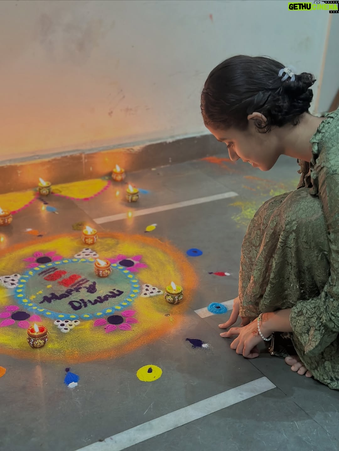 Aditi Rawat - 1.1K Likes - Diwali vibes 🪔✨