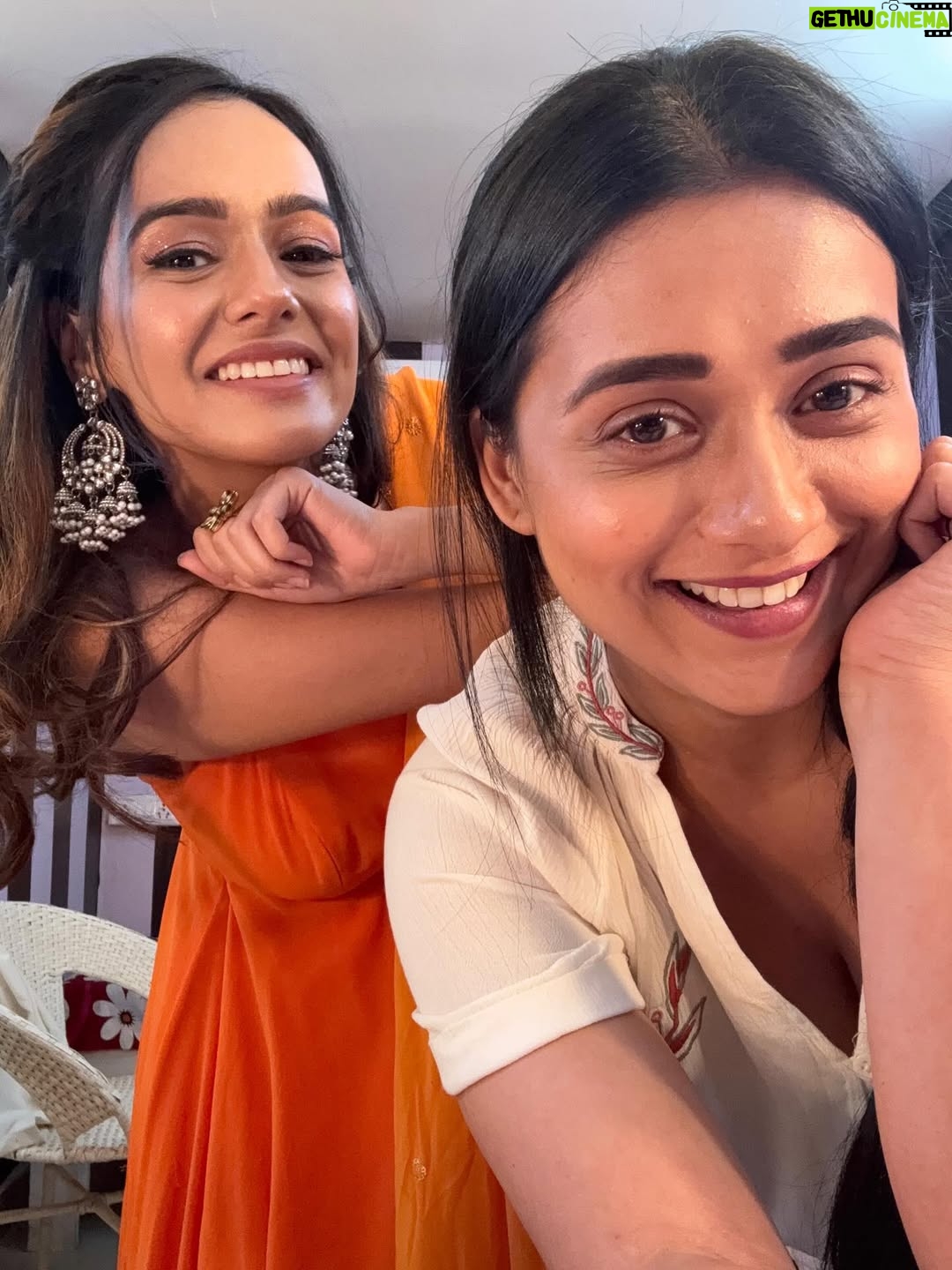 Aditi Sanwal - 17.5K Likes - When Kajal from ‘Binddii’ met Mitali from ‘kyunki saas bhi kabhi bahu thi’

#binddii #kyunkisaasbhikabhibahuthi2 #kajal #mitali #friends #instagram #fyp