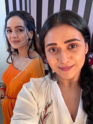 Aditi Sanwal Instagram - When Kajal from ‘Binddii’ met Mitali from ‘kyunki saas bhi kabhi bahu thi’

#binddii #kyunkisaasbhikabhibahuthi2 #kajal #mitali #friends #instagram #fyp