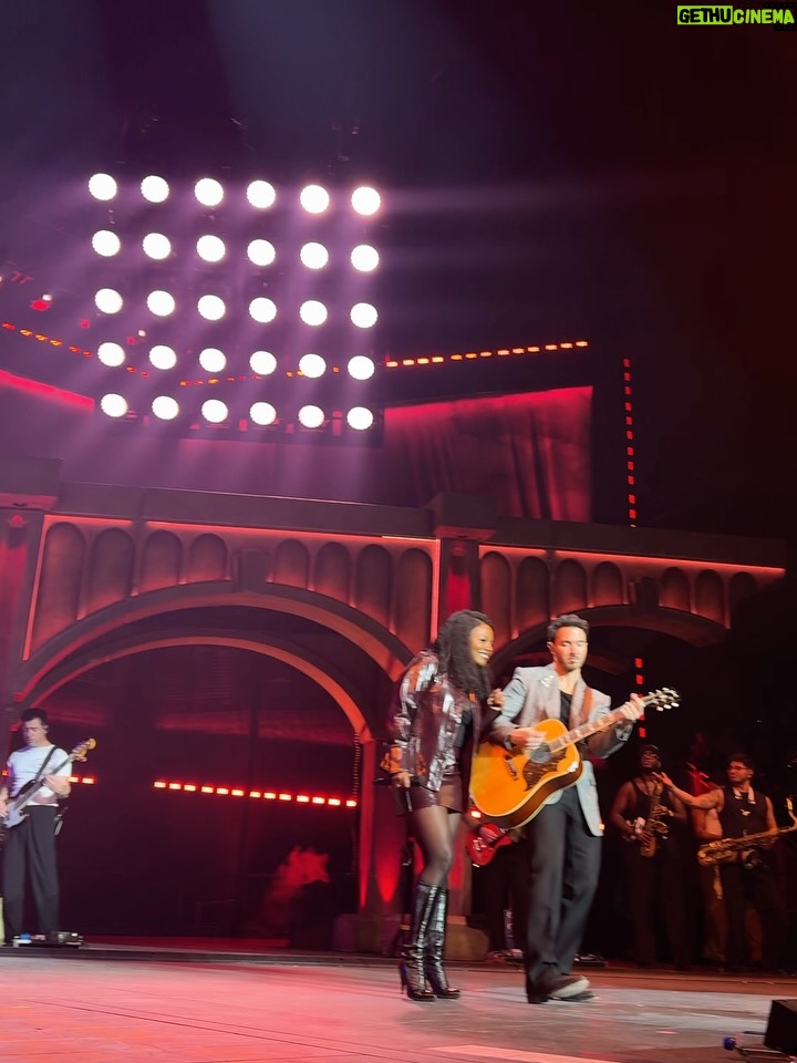 Adrienne Warren - 8.7K Likes - Christmas came a little early…
Thank you for having me, @jonasbrothers .