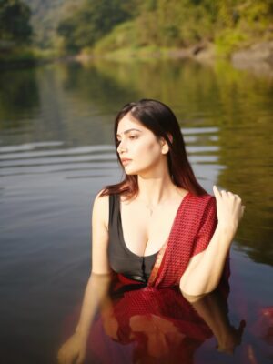 Advika Sharma Instagram - socho😋
📸 @shubhammane_portraits
.
#advikasharma #saree #photoshoot #sassy #loveyourself