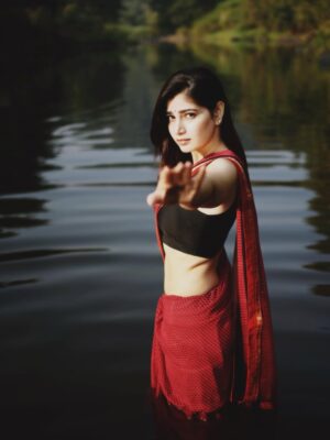 Advika Sharma Instagram - socho😋
📸 @shubhammane_portraits
.
#advikasharma #saree #photoshoot #sassy #loveyourself