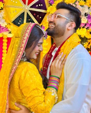 Afreen Burney Instagram - Mayounš„¹šš„°
#love #shadi #bride #groom #mayoun #mehndi #yellow #wedding #trending #explore #desi #desiaesthetic #shadiseason #shadivibes #instamood #instagram