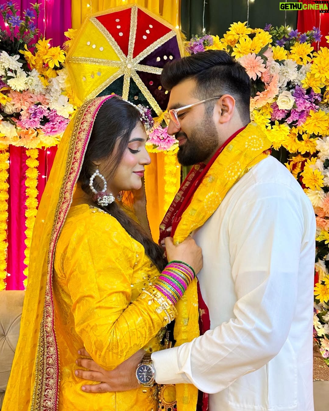 Afreen Burney - 5.6K Likes - Mayoun🥹💛🥰

#love #shadi #bride #groom #mayoun #mehndi #yellow #wedding #trending #explore #desi #desiaesthetic #shadiseason #shadivibes #instamood #instagram