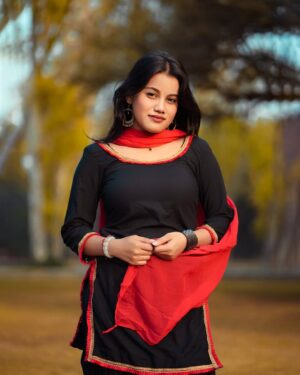 Afsana Instagram - Na gall mere vass di rahi ❤️✨ 

📸 
🎨 : @pro_shoots1 

#explore #photoofday #instagram
