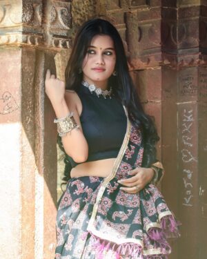 Afsana Instagram - केम छो? ❤️ 

📸 : 
🎨 : @pro_shoots1 

#explore #navratri #traditonal #photoofday