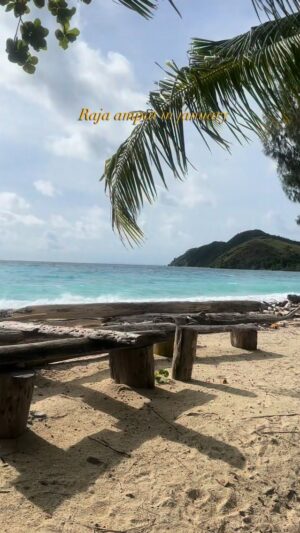 Agatha Valerie Instagram - What a blessing it is to be here 🥹🩵
#RajaAmpat #wonderfulindonesia