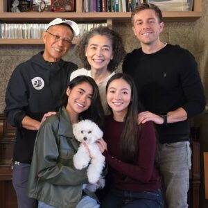 Aggie Hsieh Instagram - October has always been one of the most unforgettable months for love and life.

Four years ago, I met Dana.
A year ago, my sister got married in the US,
and during that same month,
while we were there attending a wedding in Dana’s family,
our 15 year old dog DuDu fell ill and passed away.

This October has brought its own tide of beauty and heartbreak.
Early in the month, my dad had to undergo an unexpected head surgery.
It was terrifying, but in a beautiful way it pulled our family even closer together.
My sister Addy flew back to Taiwan from the US,
and suddenly the house felt whole again.
The greatest blessing of all, my dad recovered so quickly,
and hearing his laughter again felt like sunshine finding its way back in.

Then on October 24, our 4th anniversary.
Dana proposed.
We were still wrapped in joy, imagining our future,
when less than an hour later,
we learned that our 16 year old dog NiuNiu was ready to leave us.

Life has a tender way of placing laughter and tears side by side.
Even in the heartbreak,
there is a quiet awareness that everything is a shift in perspective,
a reminder to see it all through love,
to find grace gently woven into every moment.

Sharing the last photo we took together 🤍

十月，總是我人生中最難忘的月份之一。

四年前的十月，我遇見了 Dana。
一年前的十月，妹妹在美國結婚，
同一個月，我們在美國參加 Dana 家族婚禮時，
家裡十五歲的狗狗嘟嘟生病離開了。

而今年的十月，也再次帶來了愛與心碎的交織。
月初，爸爸突然進行了緊急的頭部手術，
那段時間真的讓全家人心都揪在一起。
但也在那份害怕裡，看見了美好。
妹妹 Addy 從美國回到台灣，
家人再次團聚，
而爸爸的康復比誰都想像得快。
再次聽見他爽朗的笑聲，
就像陽光重新照進了家裡。

10 月 24 日，是我和 Dana 的第四週年。
那天，他向我求婚。
我們還沉浸在幸福裡，憧憬著未來，
不到一個小時後，
卻接到消息，陪伴我們十六年的狗狗妞妞，
已經準備好要離開了。

今天，我們和她道別。

生命總是這樣，
讓笑與淚並肩而行。
在心碎的時刻裡，
我也感受到一份靜靜的覺知，
原來一切都取決於我們用什麼眼光去看。
當我選擇用愛去看，
恩典就會在每個當下悄悄展開。

分享我們最後一起的照片 🤍