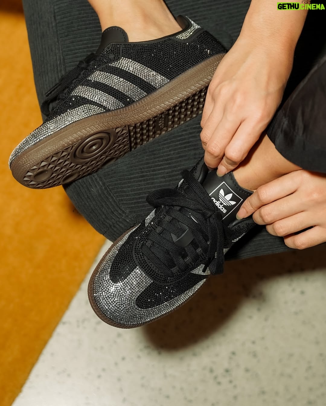 Aghniny Haque - 22.7K Likes - Styled my way with adidas Samba.
@adidasindonesia
#adidasindonesia #giftedbyadidas

📸 : @yestianovira