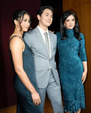 Aghniny Haque Instagram - Boarding starts soon ✈️
Penerbangan Terakhir 15 Januari di bioskop! 

📸 : @yestianovira