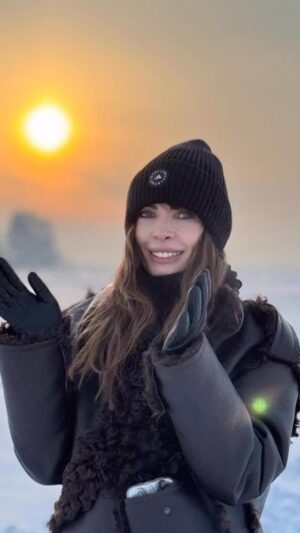 Agnieszka Dygant Instagram - Nic wielkiego. Kilka fotek z wczorajszego spaceru. 
Piękna ta zimora jak nie wiem ! 
… dawno takiej widziałam na Mazowszu . Piękna i dzielę się z Wami bo zachwyca.
PS. Wyślijcie mi jakąś Waszą zimę.