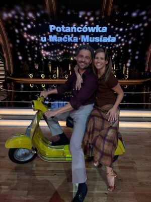 Agnieszka Kaczorowska Instagram - Zapraszamy na włoski odcinek @tanieczgwiazdami 🇮🇹
Piękne nuty, południowa energia i na koniec Potańcówka u @maciejmusial_official 🙌🏻
Do zobaczenia w niedzielny wieczór w @polsatofficial !
#paranumer7 #wiórylecą 🔥