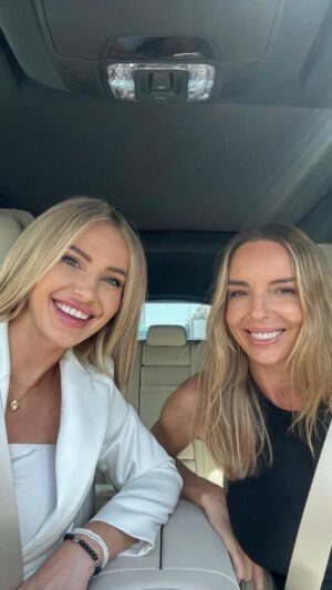 Agnieszka Włodarczyk Instagram - Tęskniłam za kobiecą energią❤️
A jak przy okazji, mogę podzielić się z Wami tym co zobaczyłam to voila 😜
Ciekawe czy zgadniecie jaka jest cena za m2, w tej lokalizacji i pełnym wyposażeniu (oprócz mebli ruchomych)?
Zgadujcie😜
#realestatedubai
