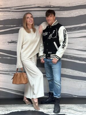 Agnieszka Włodarczyk Instagram - Darłowianka i Elblążanin😎 duet idealny🤩
A Wy? Jakie miasta stworzyły Wasz team?❤️
#DuetIdealny #Darłowo #Elbląg