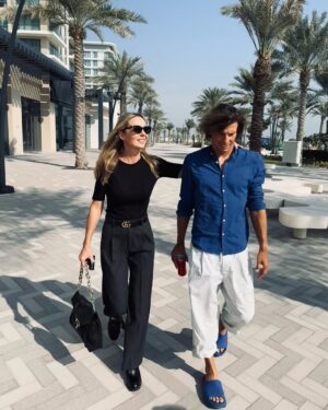 Agnieszka Włodarczyk Instagram - To właśnie te momenty pozwalają nabrać sił i przygotować się mentalnie na to, co przed nami. 

These moments give us strength and help us mentally prepare for what’s ahead.

#rodzina #family
