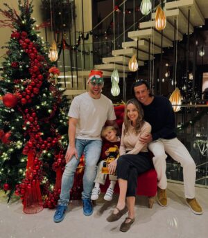 Agnieszka Włodarczyk Instagram - 🎄🎁❤️