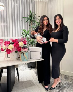 Ahllam Instagram - تو برای من همان نوری هستی که در تاریکی شب راه را نشان می‌دهد

خاله‌ احلامت عاشقته ♥️
