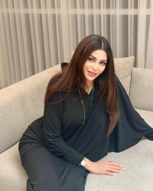Ahllam Instagram - سلام به همگى ، عزيزايه دلِ احلام ، به نظرتون كارِ جديد شادِ يا احساسى ؟