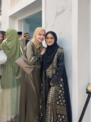 Ai Khodijah Instagram - Waktu hamil adek bayik ketemu alma❤️