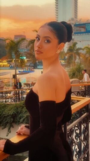 Aicel Ramzy Instagram - Such a magical night 🔥🖤

Special thanks to @khemissi_imen 💗
-
Stylist | @khemissi_imen 
Dress | @monagoudacouture
Hair | @malaksamy_1
Nails | @l.a_nails_egypt
Makeup | @alaamahran70
Jewelry | @elbazjewelry
Photography | @dabor.official

#CIFF46
#CairolnternationalFilmFestival
#aicel_ramzy| #أيسل_رمزي