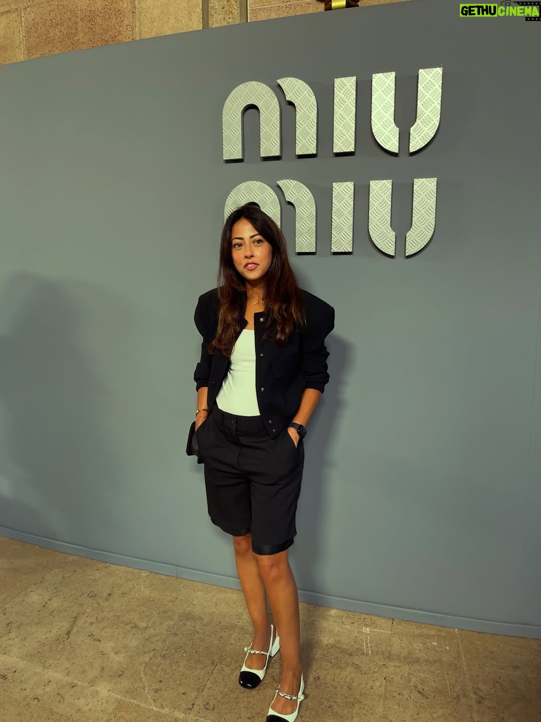 Ainy Jaffri - 1.6K Likes - Paris fashion week…
Finally uploaded this ##latergram