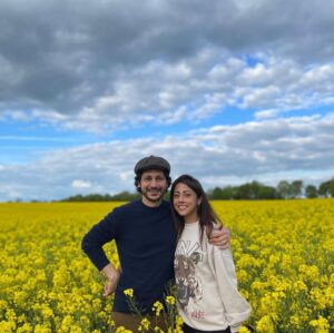 Ainy Jaffri Instagram - Fields of gold 🌼
