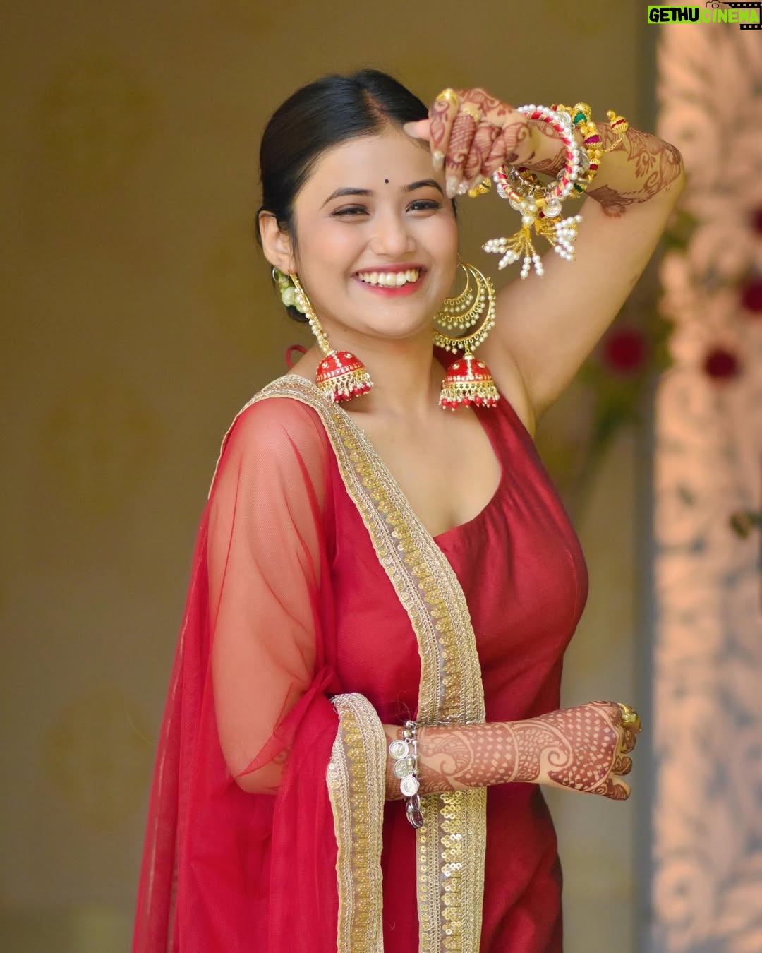 Aisha Kashyap - 50.4K Likes - Happy Raksha Bandhan ❤️✨