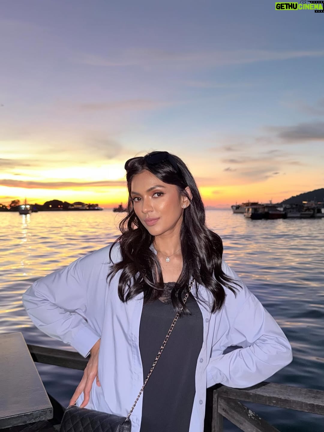 Aishah Ilias - 3.2K Likes - Another day, another destination

#sabah #malaysia #cabincrew #cabincrewlife