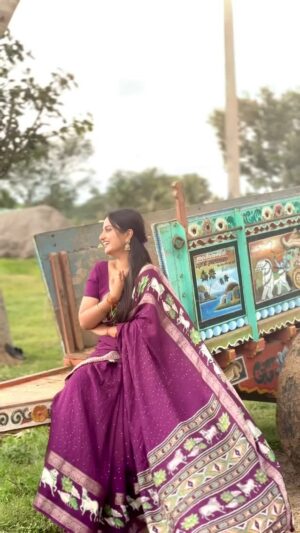 Aishu Iyer Instagram - Chanda edya ❤️😘

Saree @samskruthi_silksarees