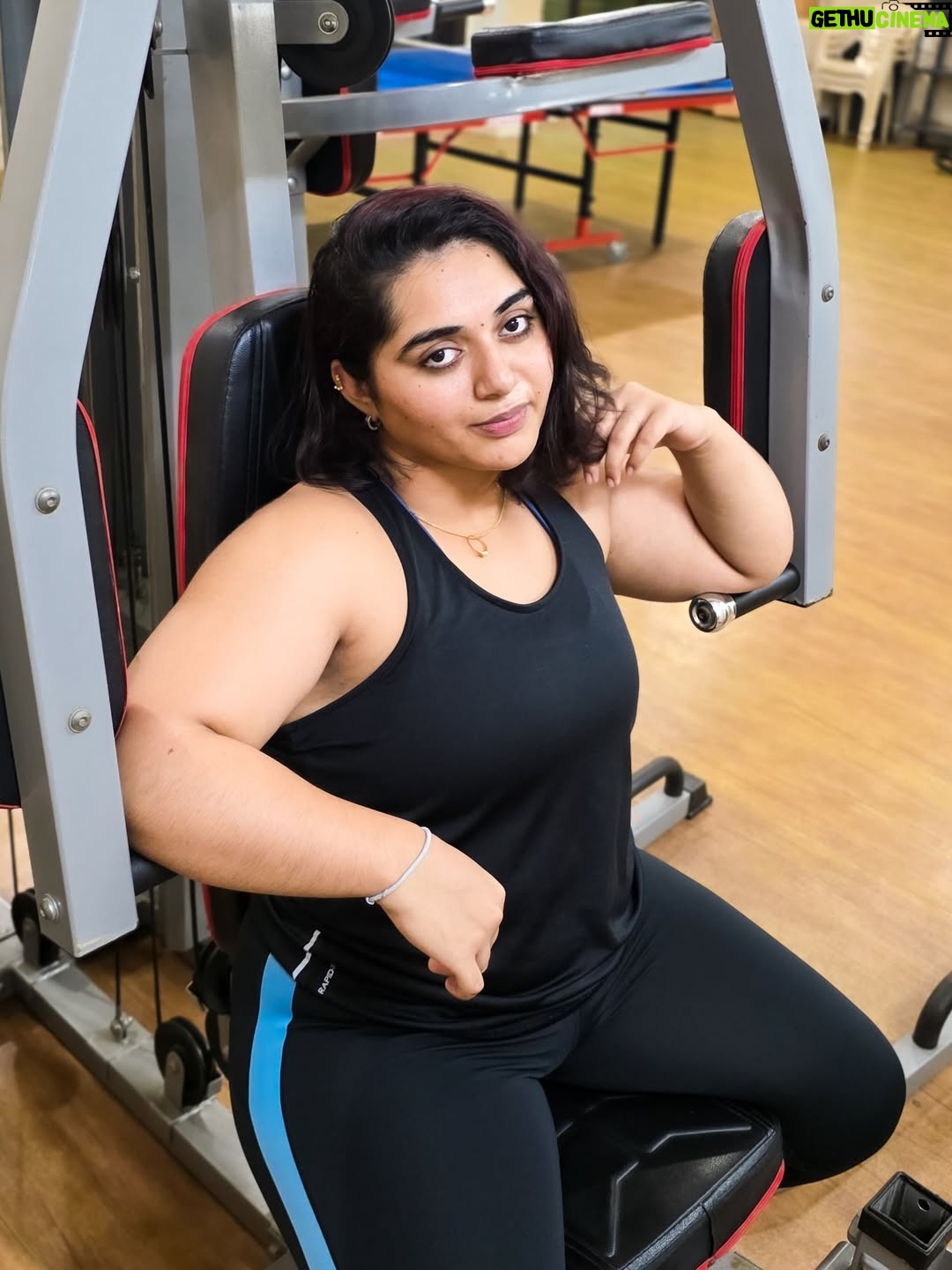 Aishwarya Murali - 11.8K Likes - not your typical KULASTHREE 💪😌
.
.
.
.
.
( gymgirl, gym potraits, mallu girl, tamil ponnu, Goa)
.
.
.
#goa #mallu #gymgirl #tamilponnu #chennai