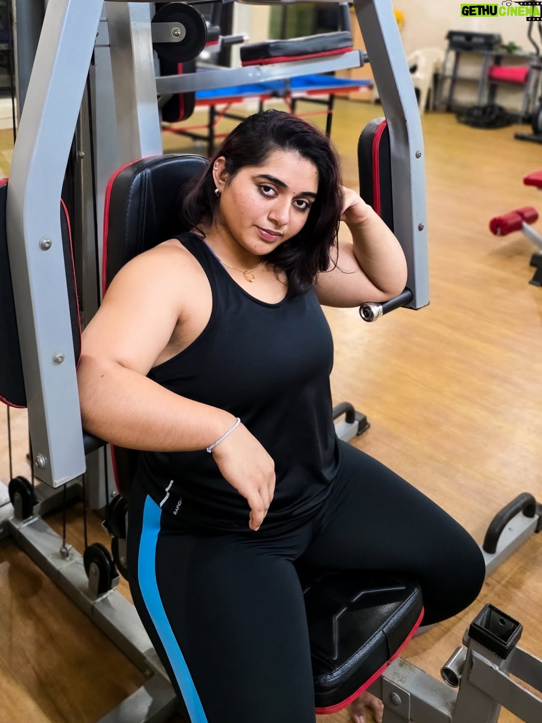 Aishwarya Murali - 11.8K Likes - not your typical KULASTHREE 💪😌
.
.
.
.
.
( gymgirl, gym potraits, mallu girl, tamil ponnu, Goa)
.
.
.
#goa #mallu #gymgirl #tamilponnu #chennai