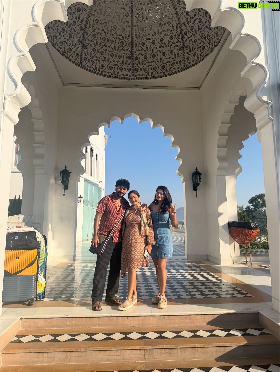 Aishwarya Shindogi - 38.5K Likes - “ Traveling with a friend is like stepping into a storybook adventure together.”

Travel partner @sreenidhi_holidays_