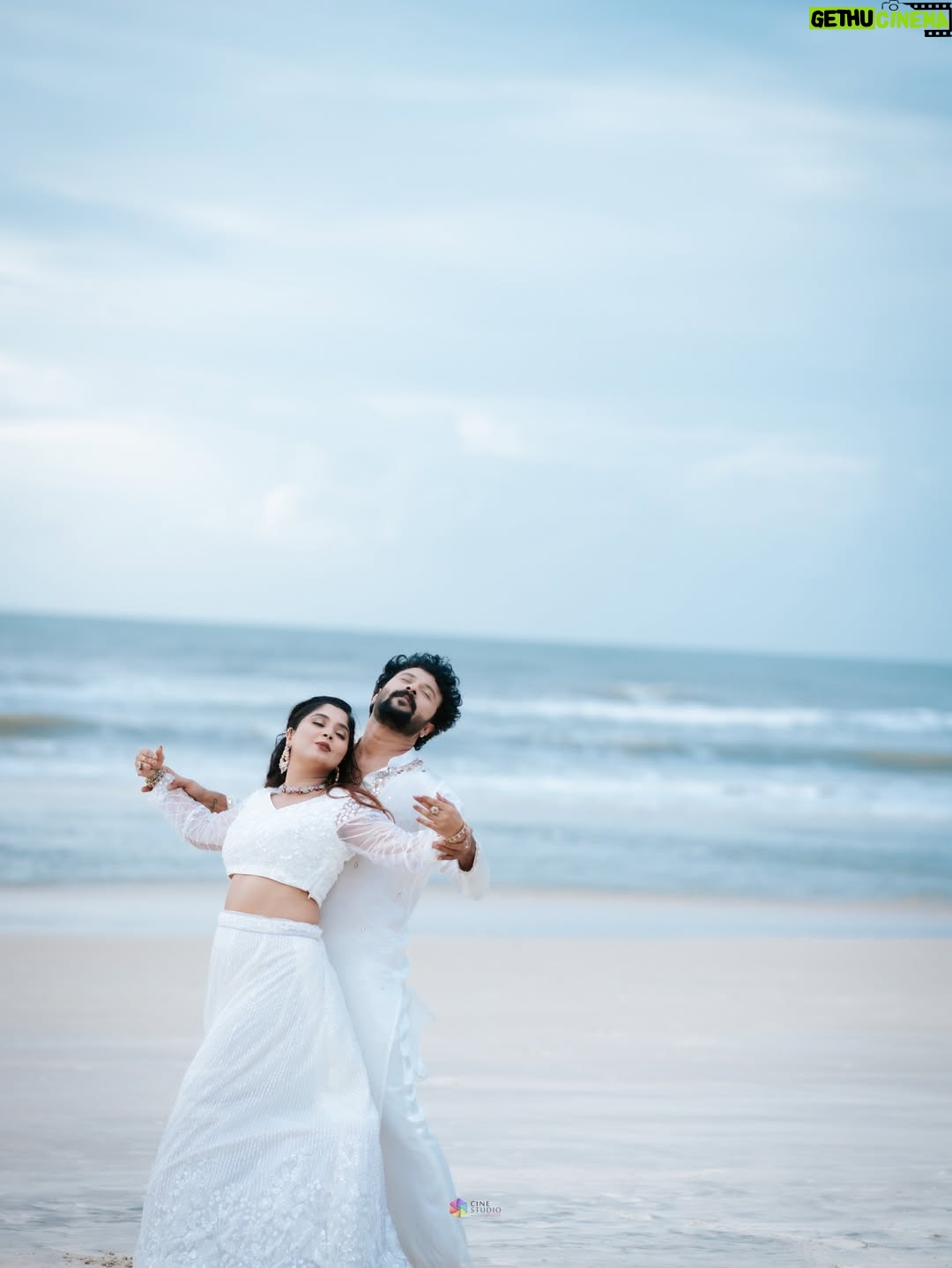 Aishwarya Shindogi - 137.1K Likes - We are travelers on a cosmic journey. stardust, swirling and dancing in the eddies and whirlpools of infinity. Life is eternal. We have stopped for a moment to encounter each other, to meet, to share. This is a precious moment. It is a little parenthesis in eternity.

Clicks by: @cinestudio1_3 

#aishir