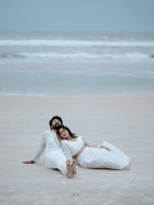Aishwarya Shindogi Instagram - We are travelers on a cosmic journey. stardust, swirling and dancing in the eddies and whirlpools of infinity. Life is eternal. We have stopped for a moment to encounter each other, to meet, to share. This is a precious moment. It is a little parenthesis in eternity.

Clicks by: @cinestudio1_3 

#aishir