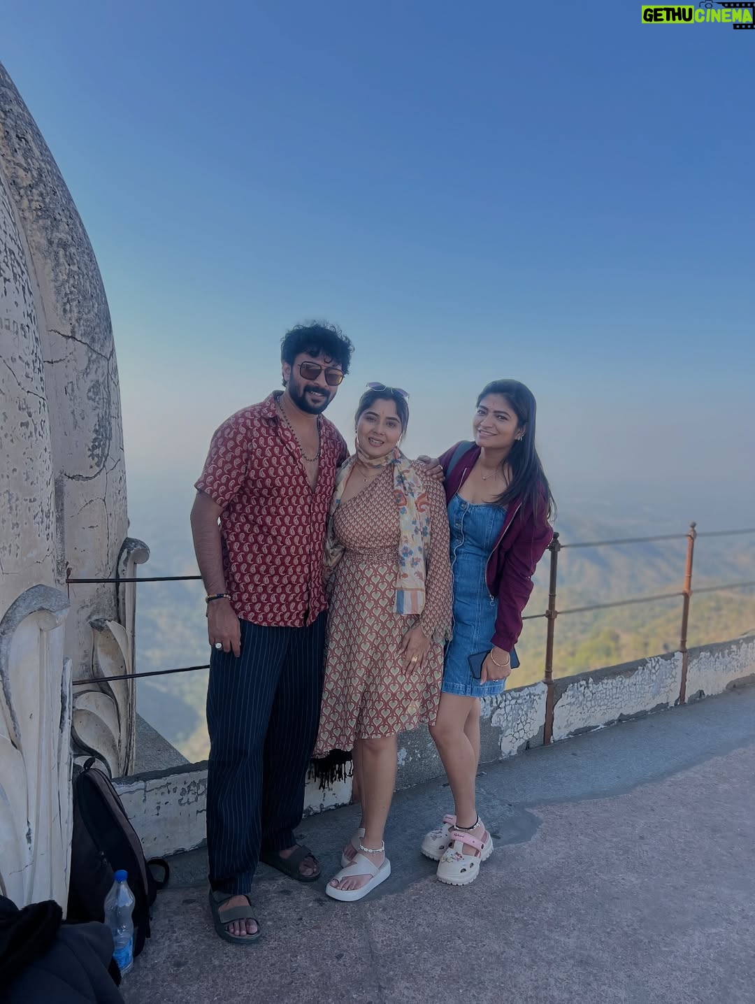 Aishwarya Shindogi - 38.5K Likes - “ Traveling with a friend is like stepping into a storybook adventure together.”

Travel partner @sreenidhi_holidays_