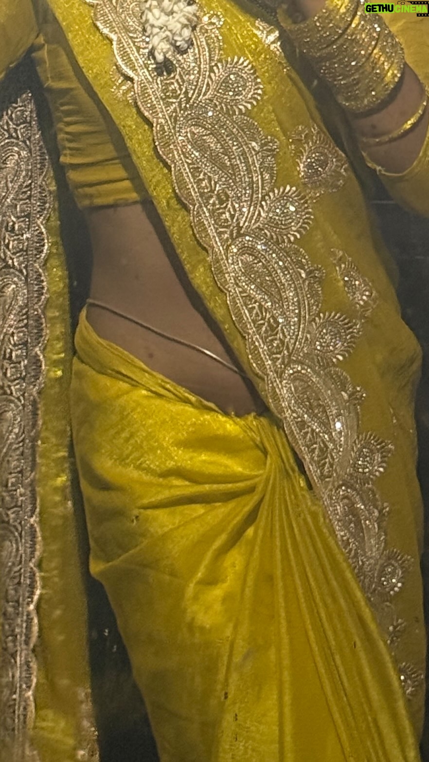 Aishwarya Vadivu - 39.4K Likes - Being loyal and dirty doesn’t means it’s a sin 🥵💋

#instalike #instadaily #instagram #instagood #callmeblackforestaishu143 #insta #reelsinstagram #reels #trendingreels #reelitfeelit #saree #couple #couplegoals #love #lifestyle #life #aishwaryavadivu