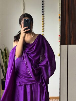 Akancha Sharma Instagram - Just fell in love with how this blooms💕
#instagram #indianoutfit #explorepage #fyp