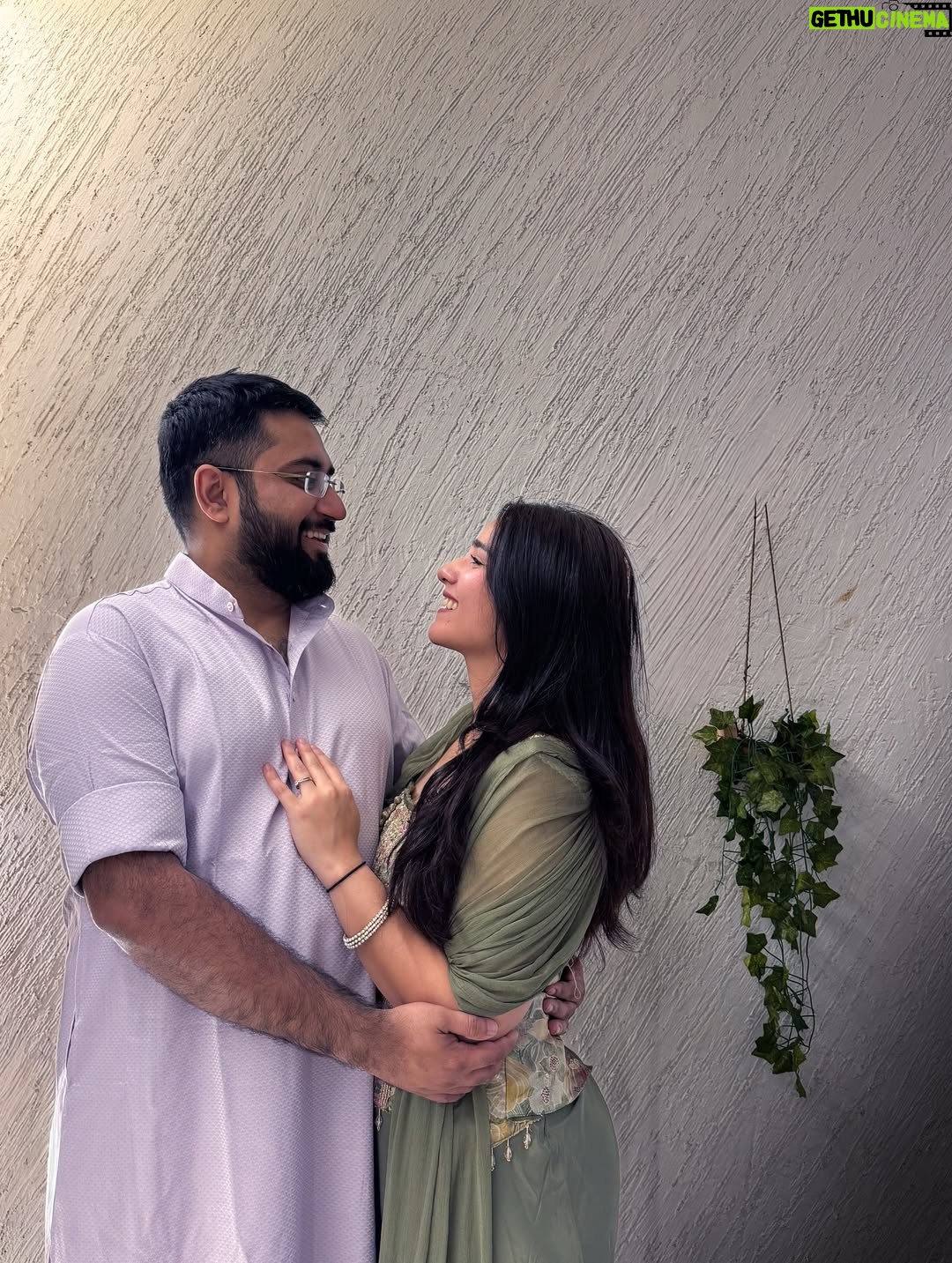 Akancha Sharma - 45.1K Likes - Wish you and your family  DIWALI filled with life, laughter and endless jou!!❤️✨

#diwali #explore #couple