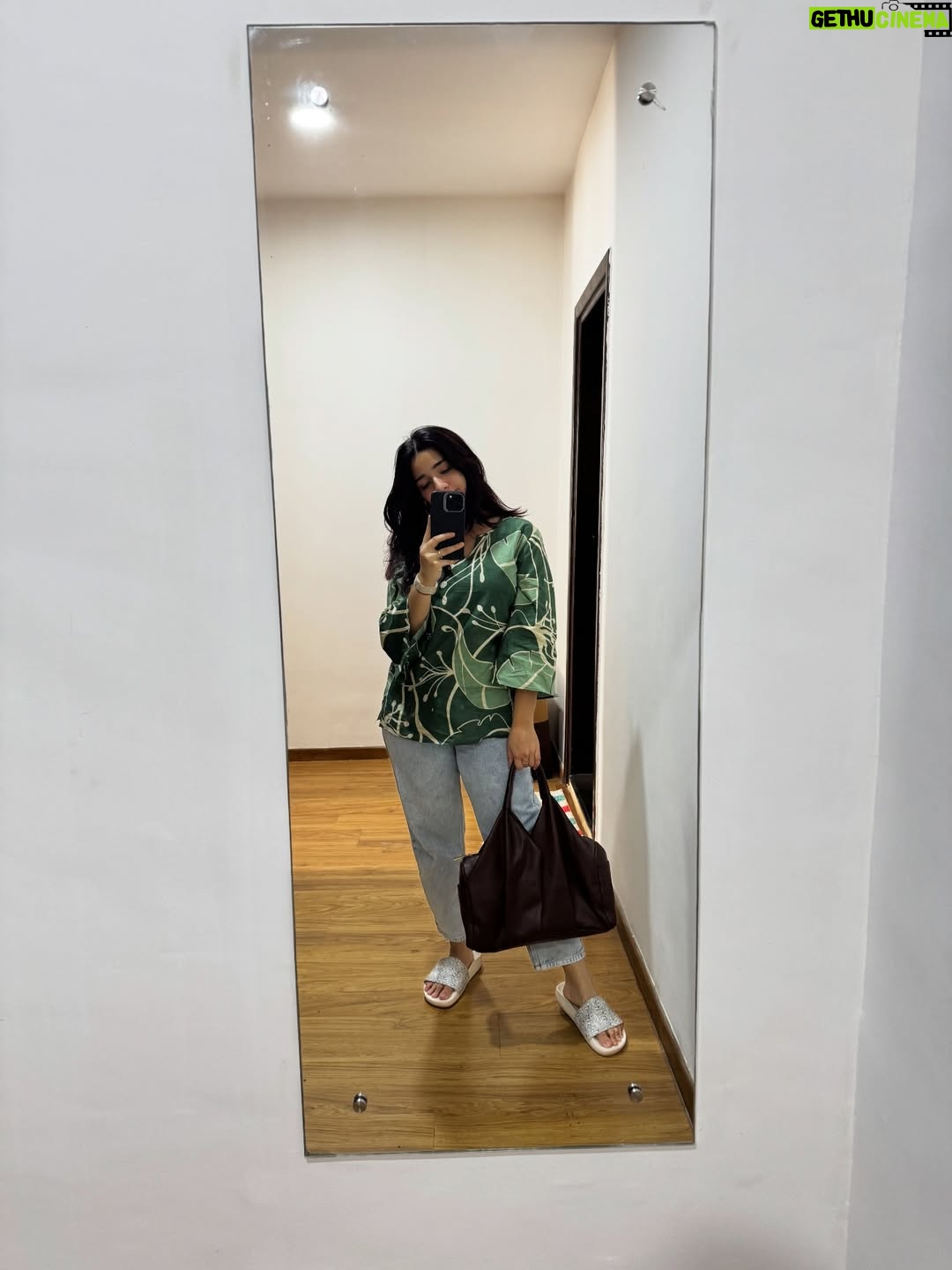 Akancha Sharma - 9.8K Likes - My JAN DUMP❤️ Taking it slow and easy