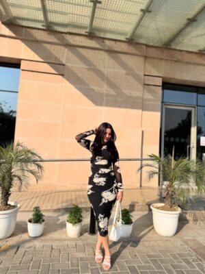 Akancha Sharma Instagram - You caption this one!! 🖤
@youtubeindia @youtubecreatorsindia
#explore #foryou #youtube #igpost #instamood