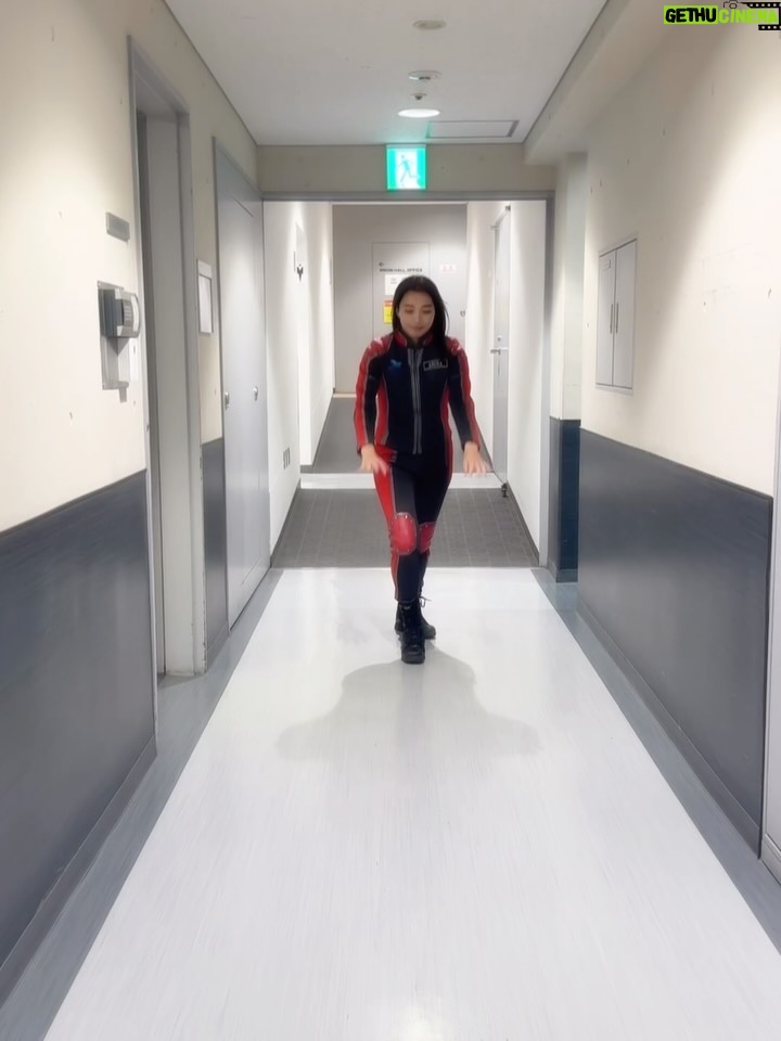 Akane Sakanoue - 9K Likes - .
ウルトラマンエックス10周年
ユナイトしようぜ！スペシャルナイト

Xの撮影時から
10年後またこうやって集まってたいよね と
話していたことがついに実現！！！
不思議な感覚でしたし
本当に夢のような時間でした😭

10周年イベントができるのは決して当たり前ではなく、
大地をはじめキャストやスタッフの方々、
そして今でもXを好きでいてくれるファンの皆様の
愛で実現できた1日でした。

改めて、ウルトラマンXが大好きなみんなに感謝です🙏✨

U-NEXTにて見逃し配信中ですので
気になる方はチェックしてくださいね！

あとは個人的に昨日のヒーローショーを観て
劇場版を見返したくなりましたので、
そちらも改めて観ていただけると嬉しいです💗

#ウルトラマンX
#ウルトラヒーローズEXPO
#アスナ隊員
