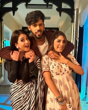 Akanksha Juneja Instagram - Partners in crime 😜🤩💖

#friendship #friendshipgoals #fun #bts #exclusive #akankshajuneja #adrijaroy #baseerali