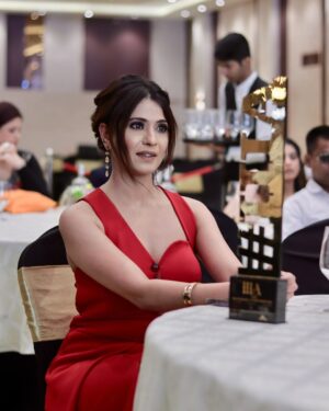 Akanksha Juneja Instagram - One more in the bag as BEST ACTRESS IN NEGATIVE ROLE❤️

PR @elite_communications_ 
Photography @the.rajeshrathod.clicks 
Make up n hair @makemeover.sonalishinde 
Costume n styling @rent_your_wardrobee 

#awardee #aboutlastnight #feelingblessed #iiiaaward #iiia7 #foryou #foryoupage #explore #explorepage #exploremore #trending #outfit #ootd #ootdfashion #viral #actress #akankshajuneja
